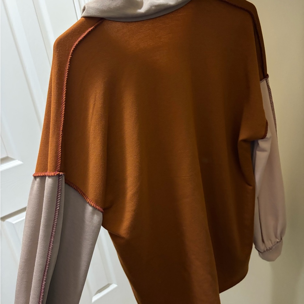 Colorblock Half Zip - Picture 2 of 3